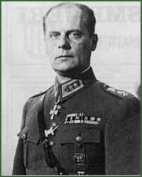 Portrait of Lieutenant-General Viljo Einar Tuompo